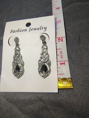 Elegant Vintage Victorian Crystal Teardrop Clip On Earrings
